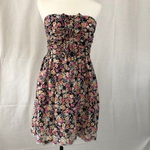 🟡3/$25🟡 Floral strapless dress size large by Kismet